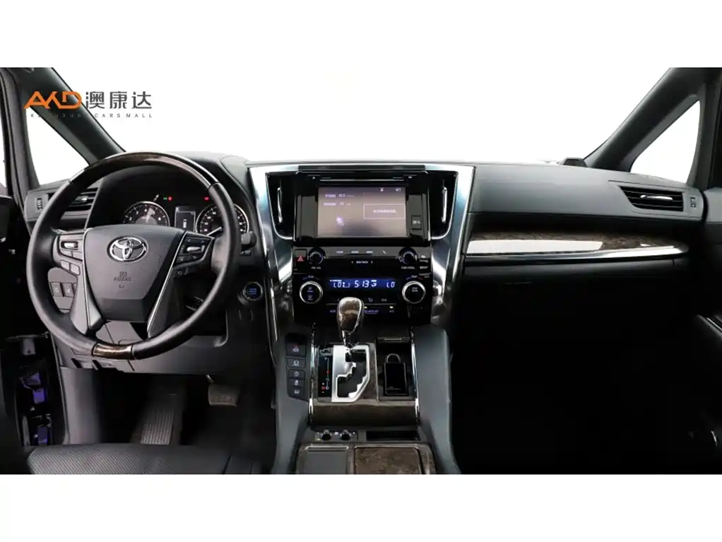 Toyota Alphard 2018 — фото 5