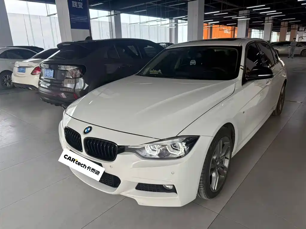 BMW 3 Series 2018 — фото 1