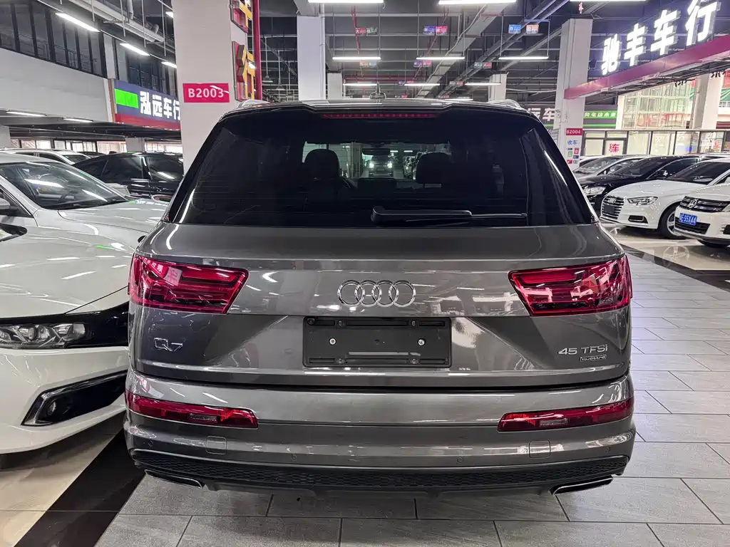 Audi Q7 2019 — фото 4