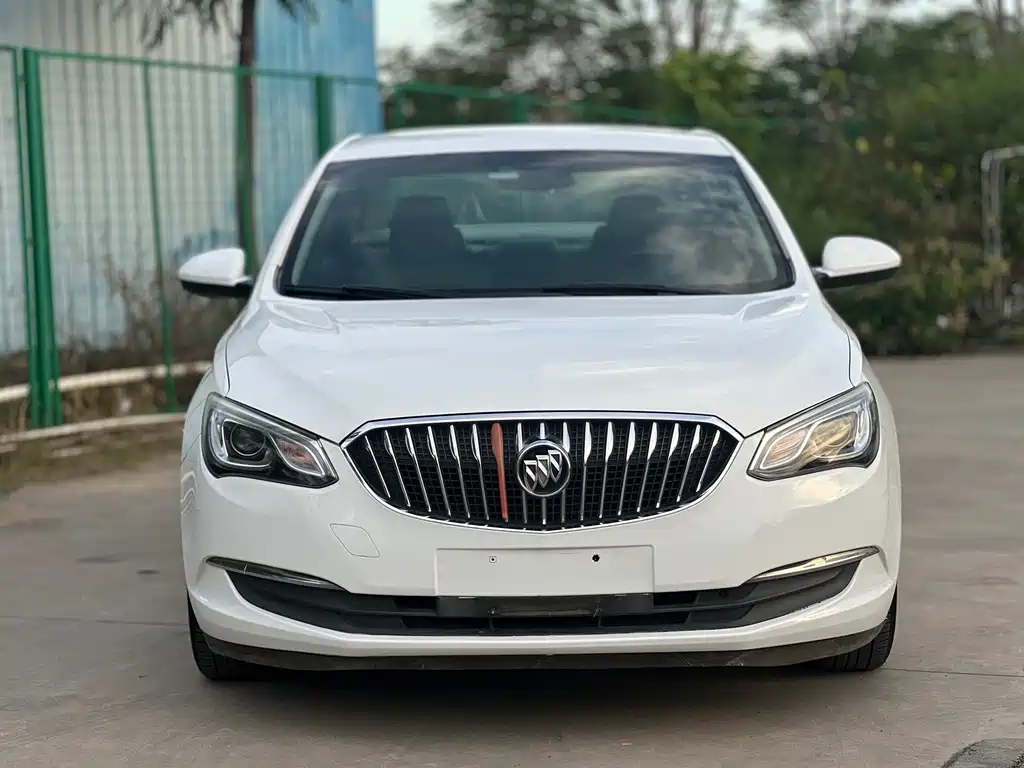 Buick Excelle 2017 — фото 2