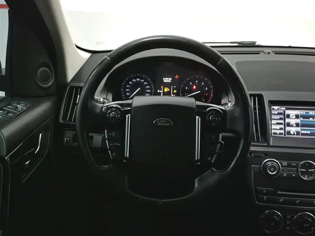 Land Rover Freelander 2 2014 — фото 11