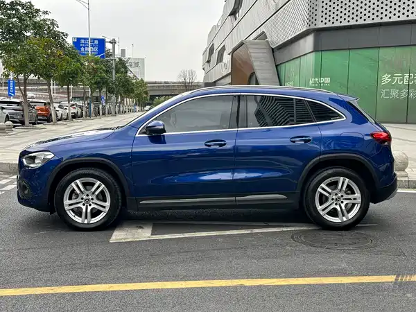 Mercedes-Benz GLA 2020