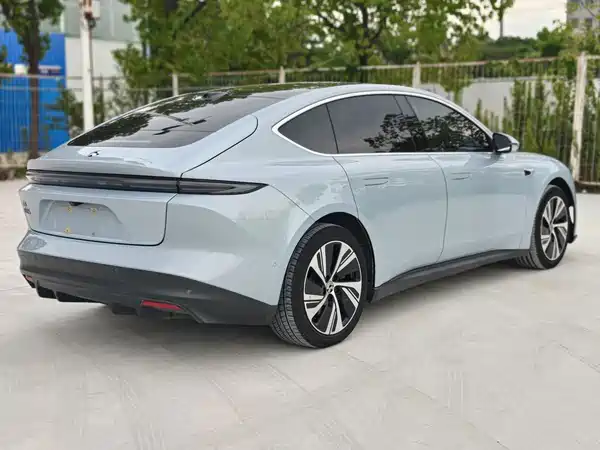 NIO ET5 2023