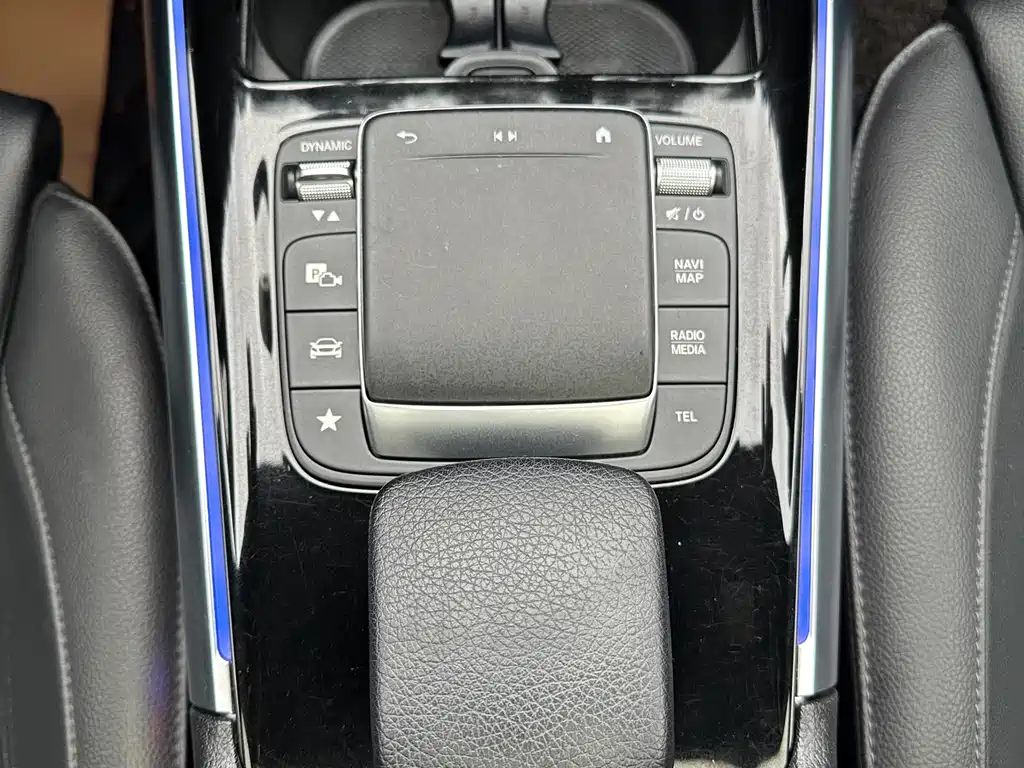Mercedes-Benz GLA 2021 — фото 11