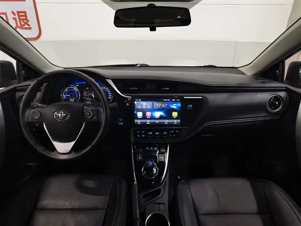 Toyota Corolla 2017 — фото 5