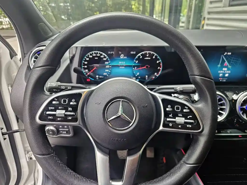 Mercedes-Benz GLA 2021 — фото 8