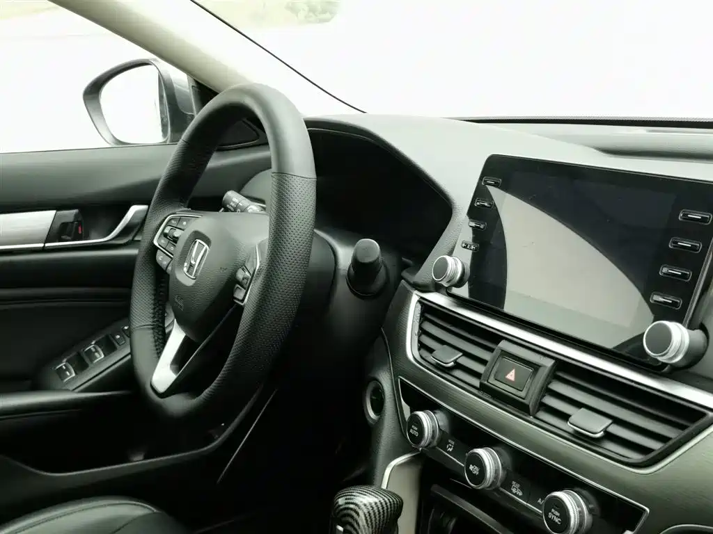 Honda Accord 2020 — фото 22