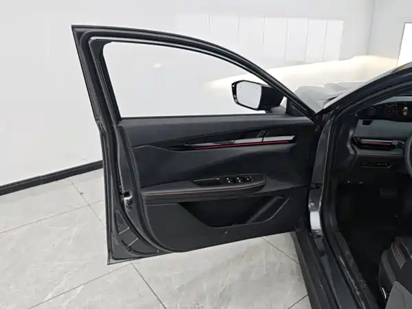 Changan UNI-V 2025