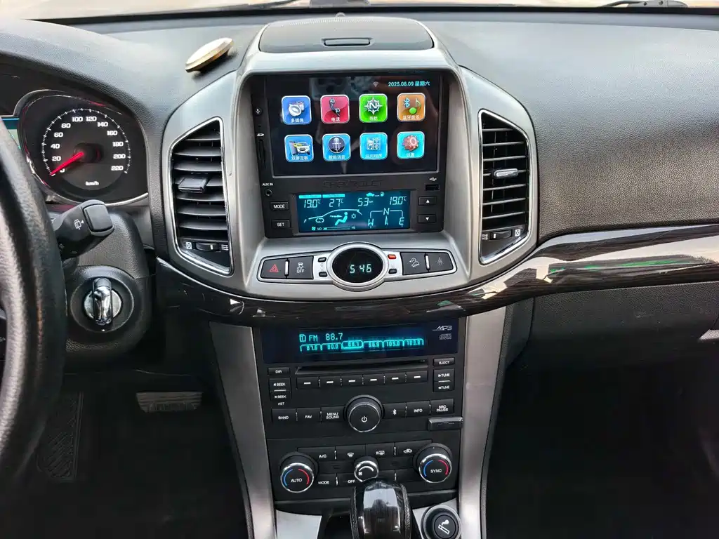 Chevrolet Captiva 2016 — фото 14