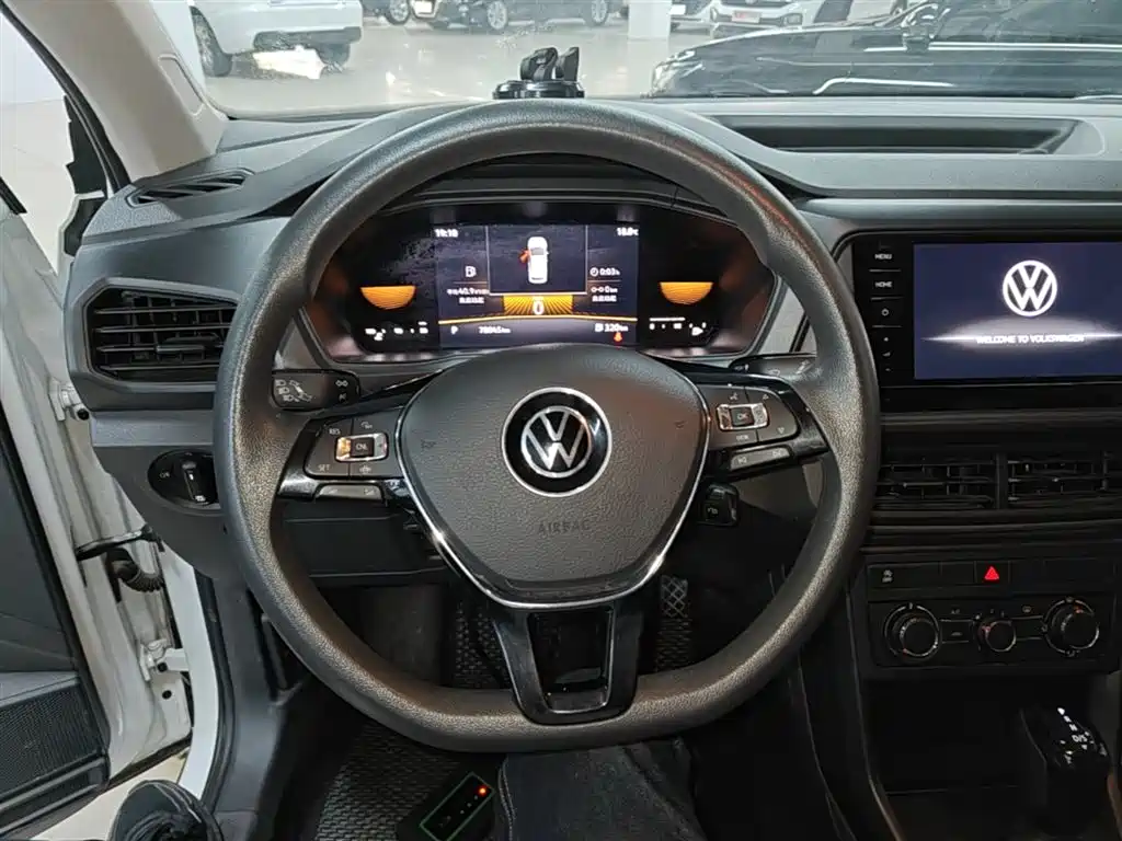 Volkswagen T-Cross 2023 — фото 11