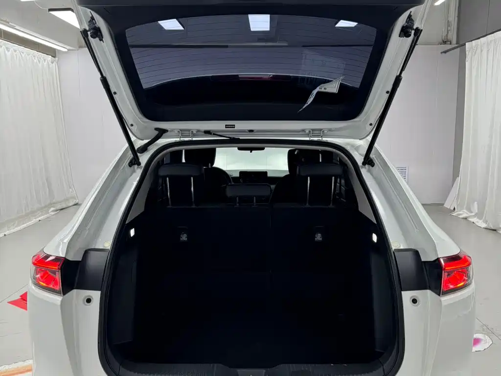 Honda Vezel 2023 — фото 18