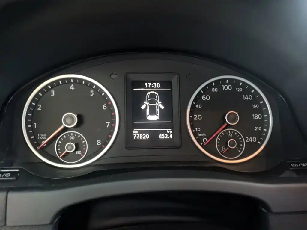 Volkswagen Tiguan 2019 — фото 12