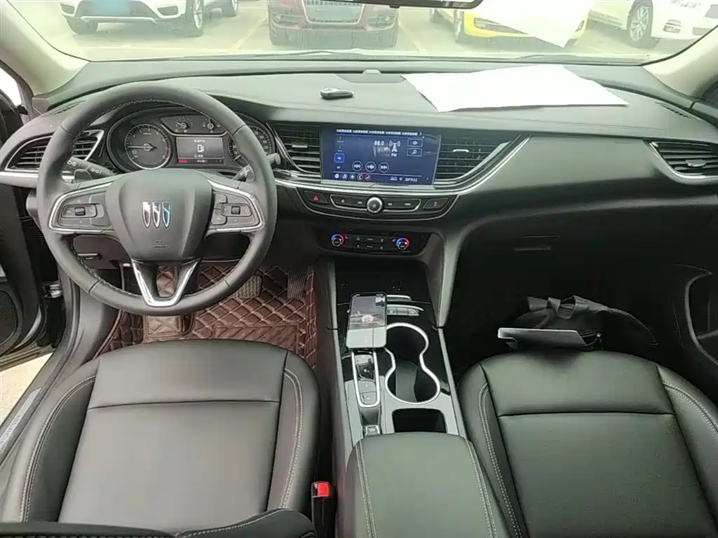 Buick Regal 2024 — фото 10