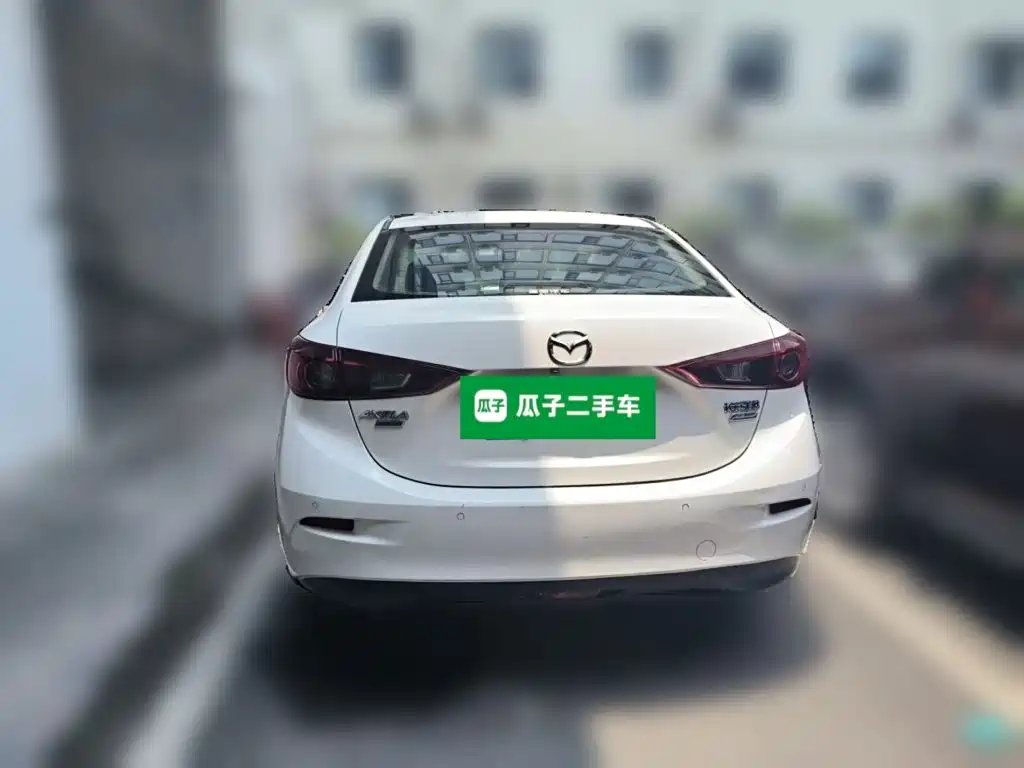 Mazda 3 Axela 2016