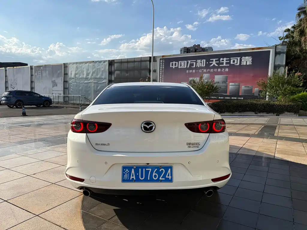 Mazda 3 Angkesela 2022