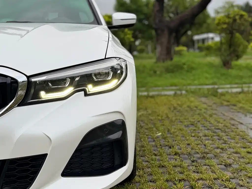 BMW 3 Series 2020