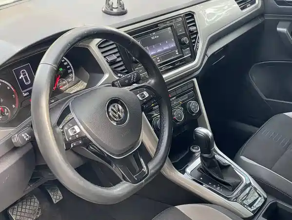 Volkswagen T-Roc 2021