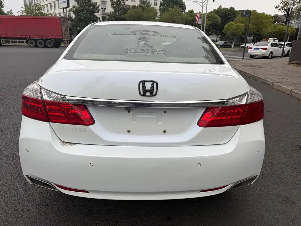 Honda Accord 2014 — фото 5