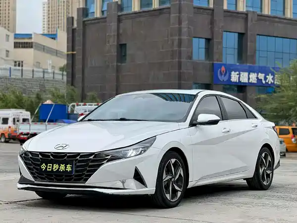 Hyundai Elantra 2021