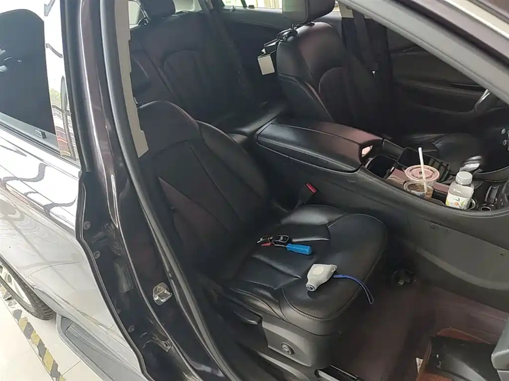 Buick Envision Plus 2018 — фото 25