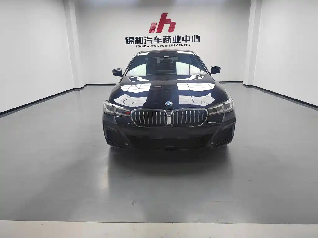 BMW 5 Series 2023