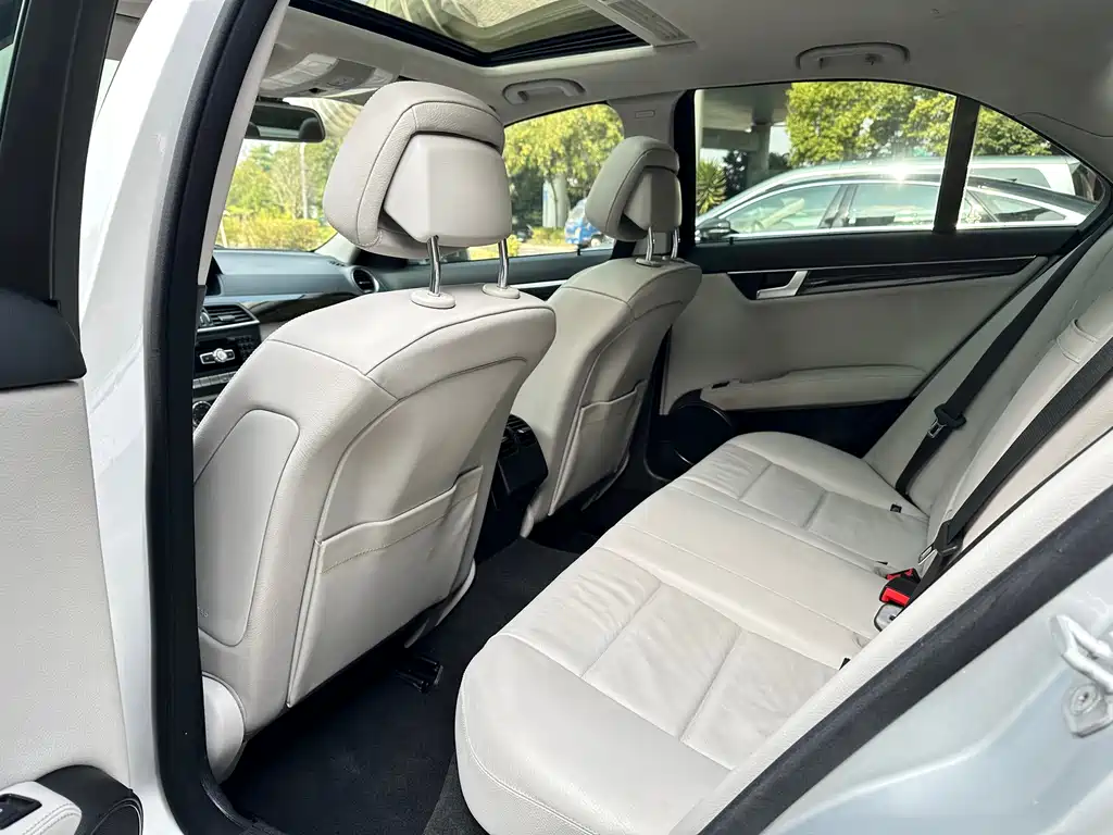 Mercedes-Benz C-Class 2013 — фото 13