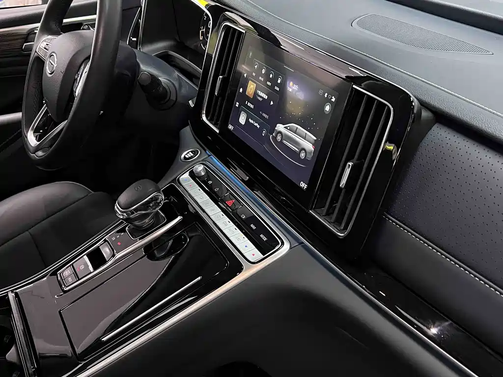 GAC Motor Trumpchi M8 2023 — фото 37