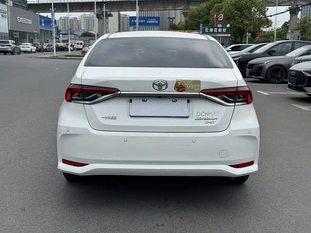 Toyota Corolla 2022 — фото 13