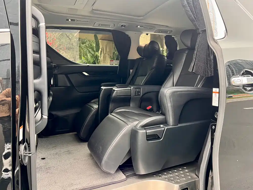 Toyota Vellfire 2020 — фото 6