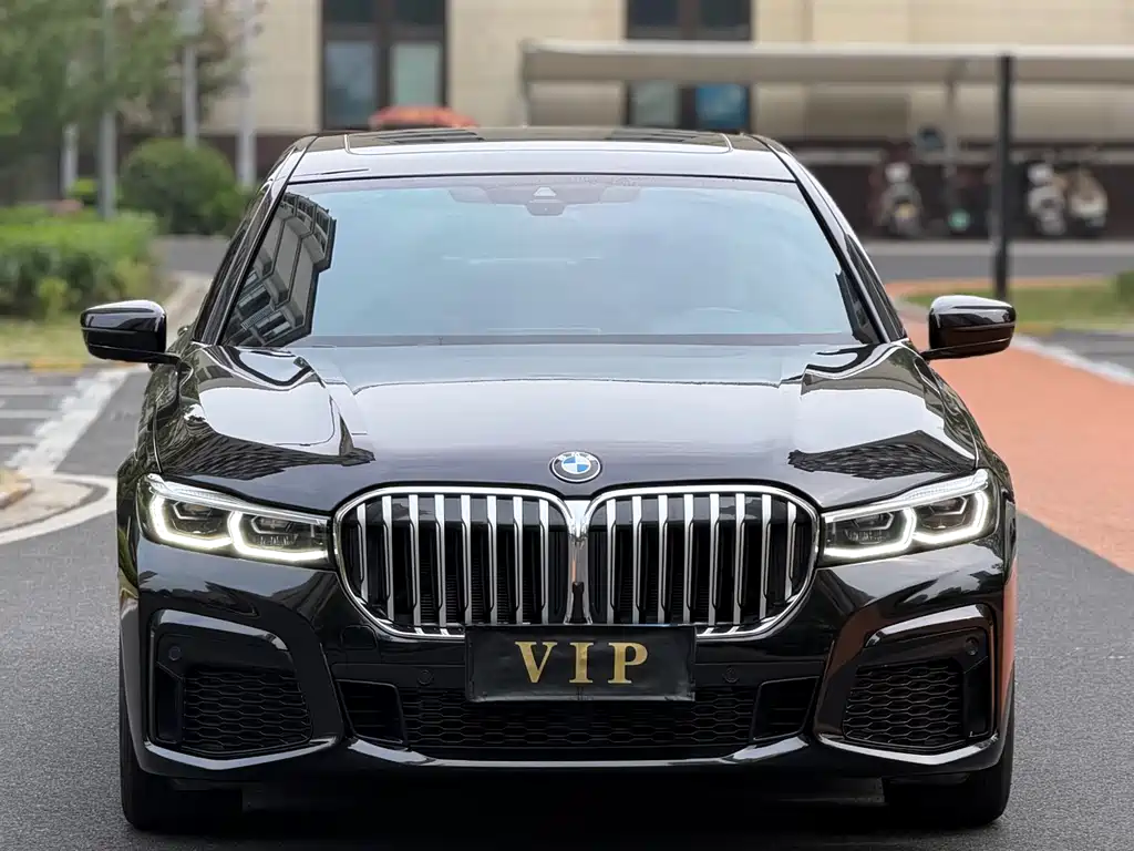 BMW 7 Series 2021 — фото 11