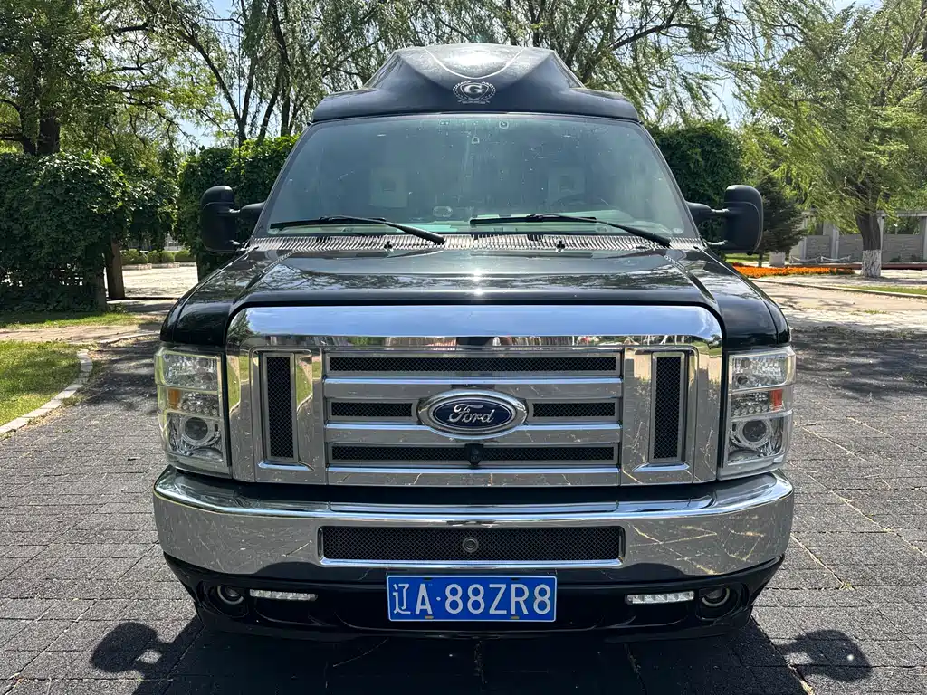 Ford E350 2015 — фото 2