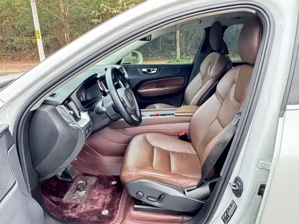 Volvo XC60 2019