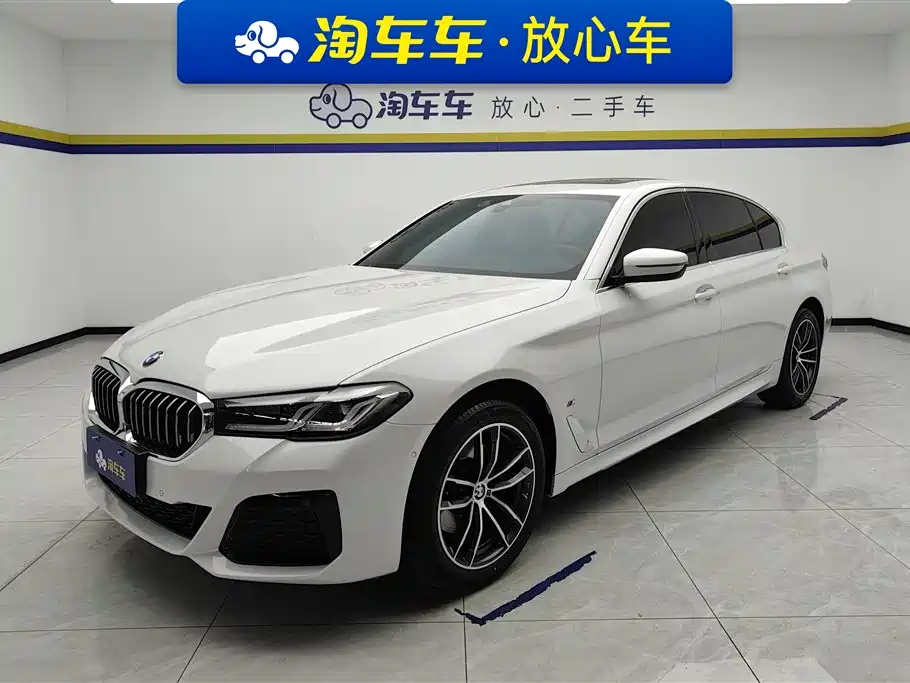BMW 5 Series 2023 — фото 1