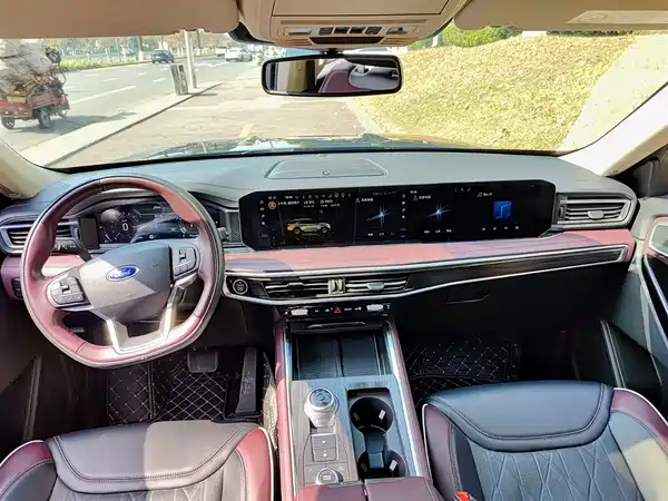 Ford Explorer 2023
