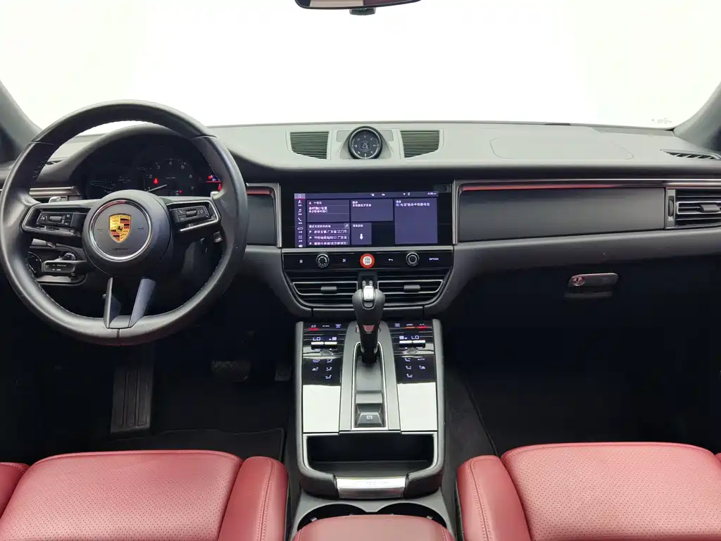 Porsche Macan 2022 — фото 11