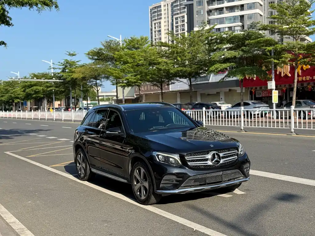Mercedes-Benz GLC 2017 — фото 2