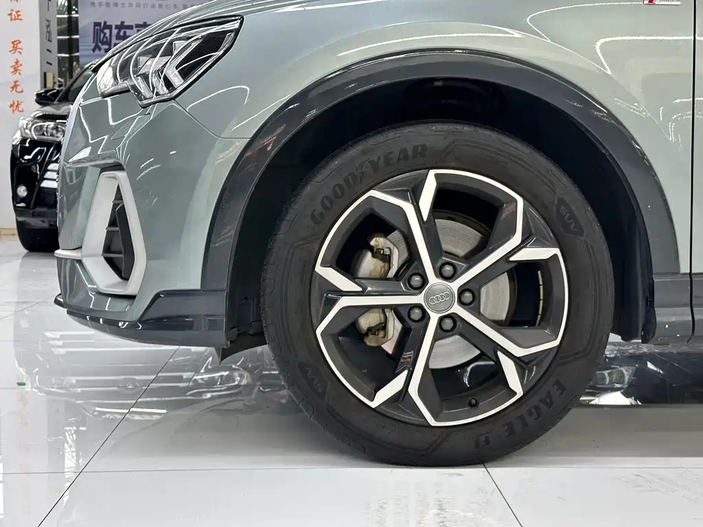 Audi Q3 Sportback 2021 — фото 22