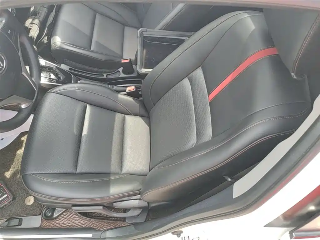 Toyota Yaris L 2020 — фото 15