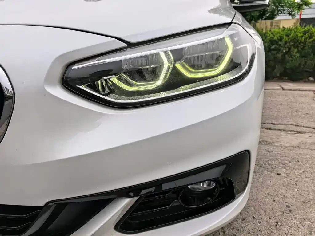 BMW 1 Series 2019 — фото 10