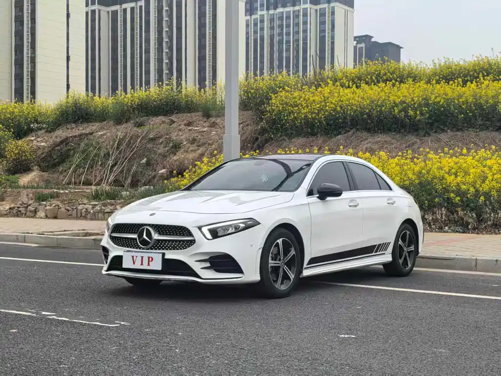 Mercedes-Benz A-Class 2023 — фото 1