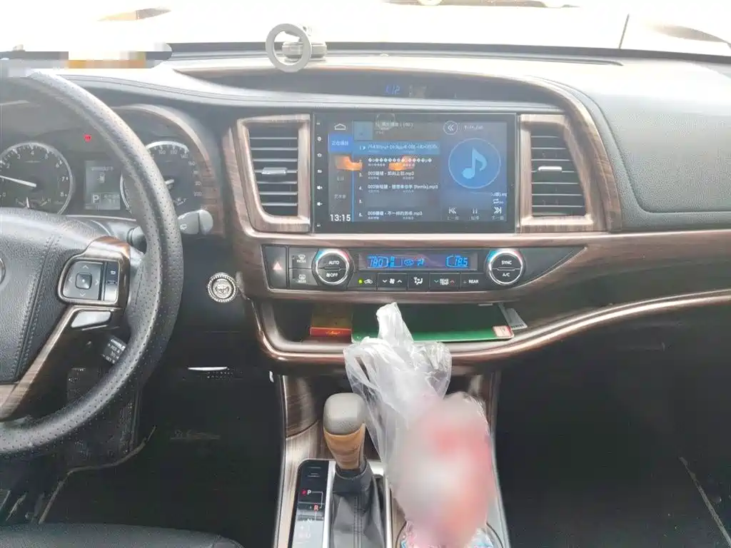 Toyota Highlander 2015 — фото 6