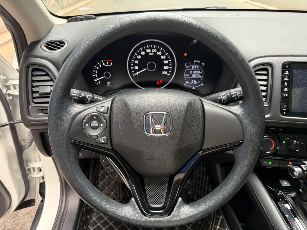 Honda Vezel 2022 — фото 11