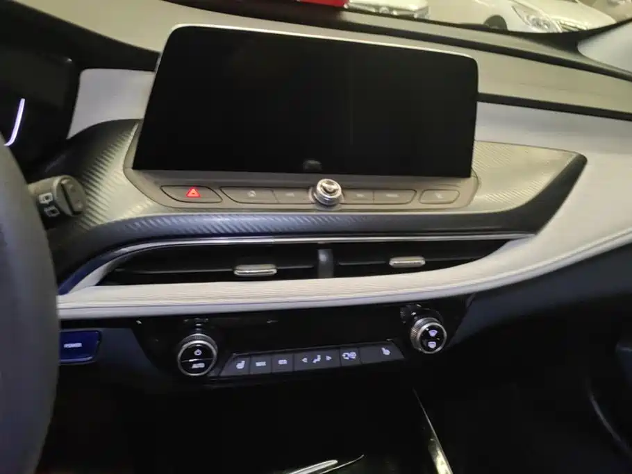 Buick Velite 6 2020 — фото 13