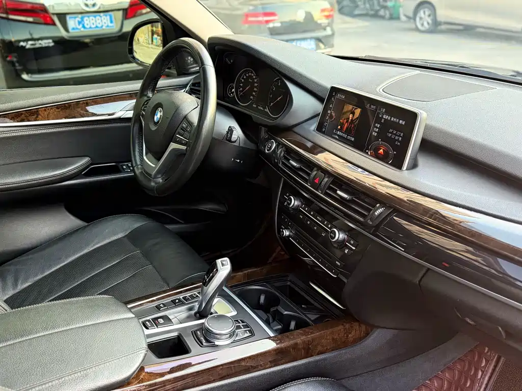 BMW X5 2017 — фото 10