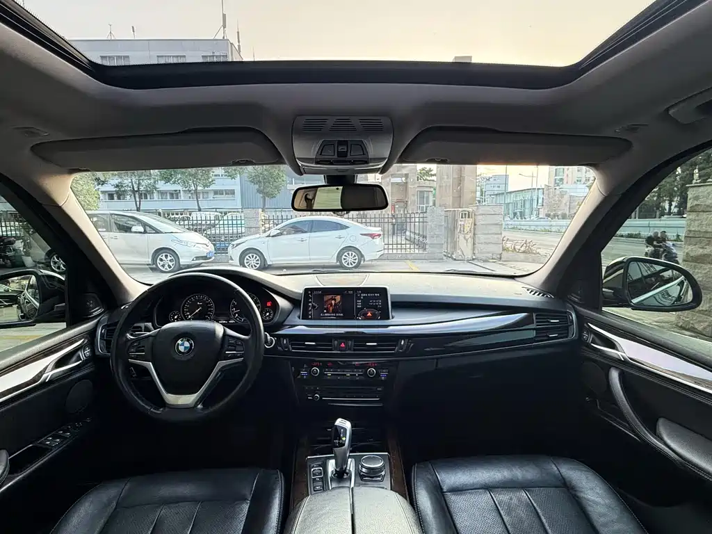 BMW X5 2017 — фото 13