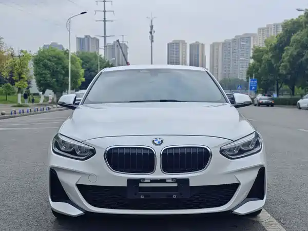 BMW 1 Series 2021