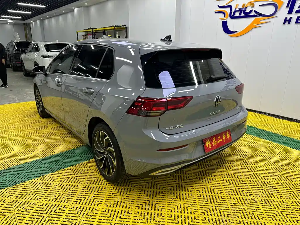 Volkswagen Golf 2022
