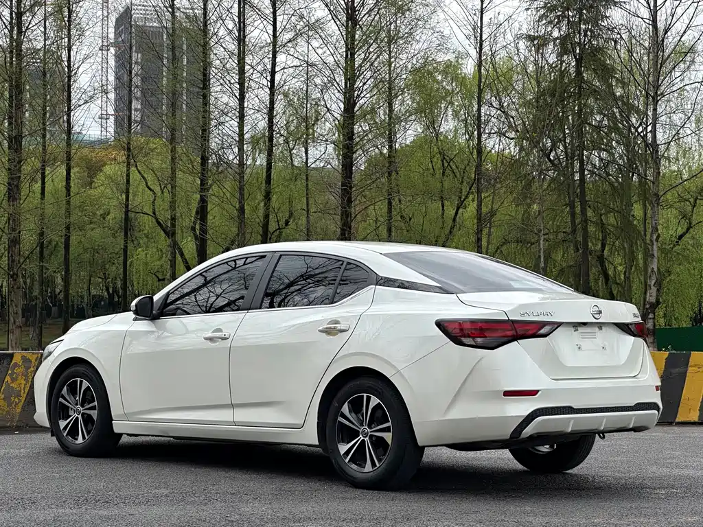 Nissan Sylphy 2023 — фото 20