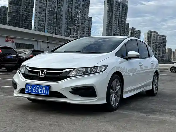Honda Jade 2017