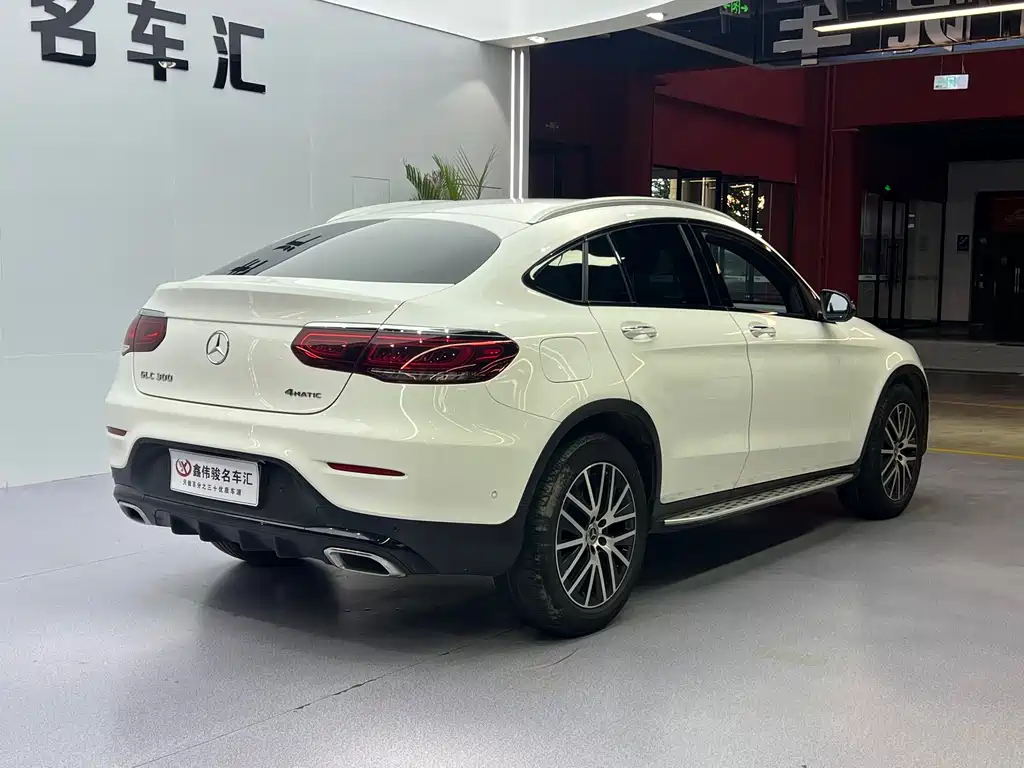 Mercedes-Benz GLC Coupe 2022 — фото 15